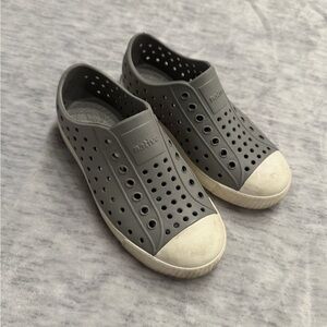 Native kids toddler grey shoes size 12